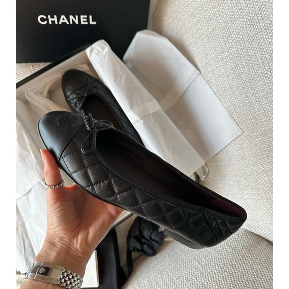 Chanel iconic Quilted Lambskin Ballet Flats - Picture 2 of 12